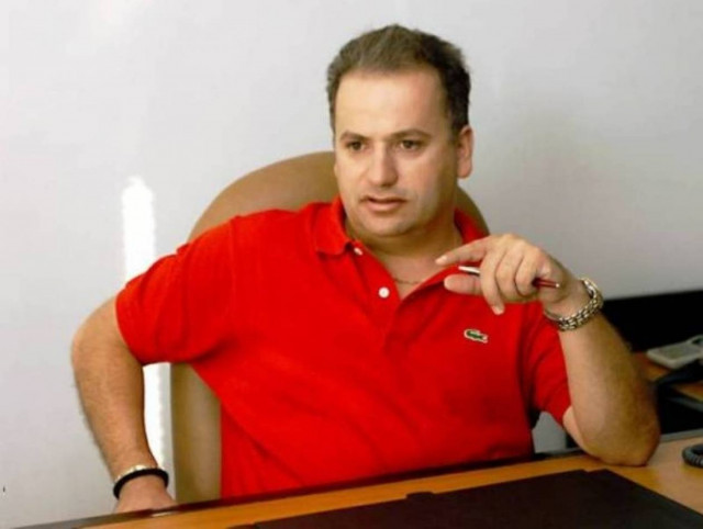 Διαταγή φυλάκισης για Ξενιάδη