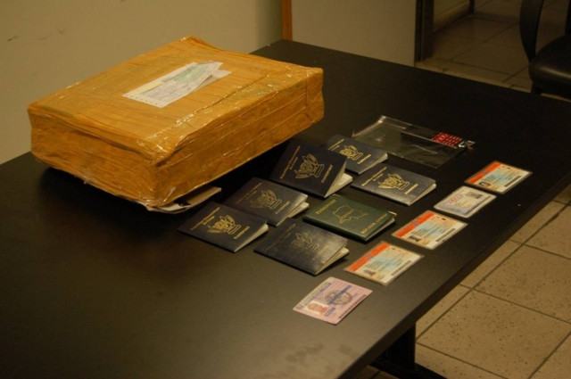 «Τσάκωσαν» αλλοδαπό για πλαστογραφία