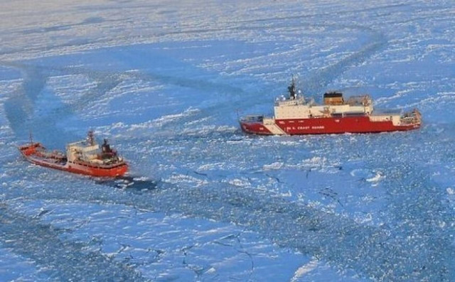 Ρωσικό πετρελαιοφόρο κινείται προς την αποκλεισμένη Αλάσκα!