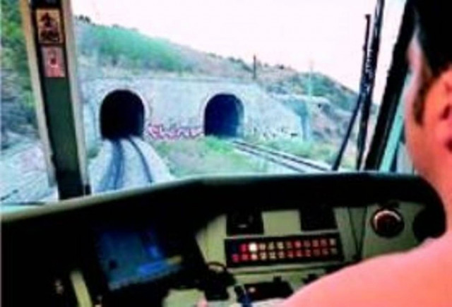 Ο ΟΣΕ για ένα κάθισμα μηχανοδηγού θα δώσει 9.040 ευρώ!