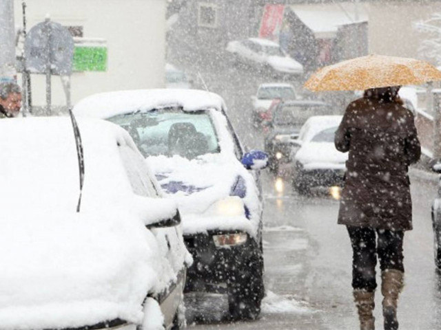 Τσουχτερό κρύο, βροχές και χιόνια