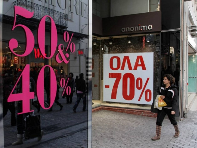 «Σανίδα σωτηρίας» για τους εμπόρους οι χειμερινές εκπτώσεις