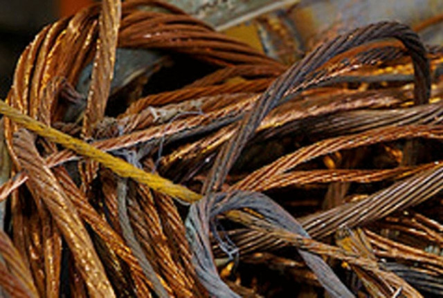 Τους έπιασαν με 300 κιλά καλώδια χαλκού