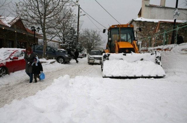 Ισχυρός παγετός, βροχές, χιόνια και τσουχτερό κρύο!