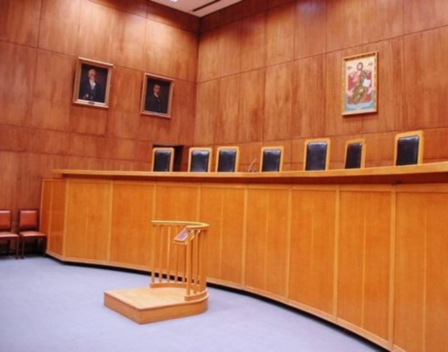 Χωρίς δικηγόρους μέχρι την Πέμπτη