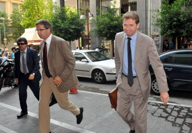 Ξεκινούν οι διαπραγματεύσεις με την τρόικα για τα νέα μέτρα του 2012