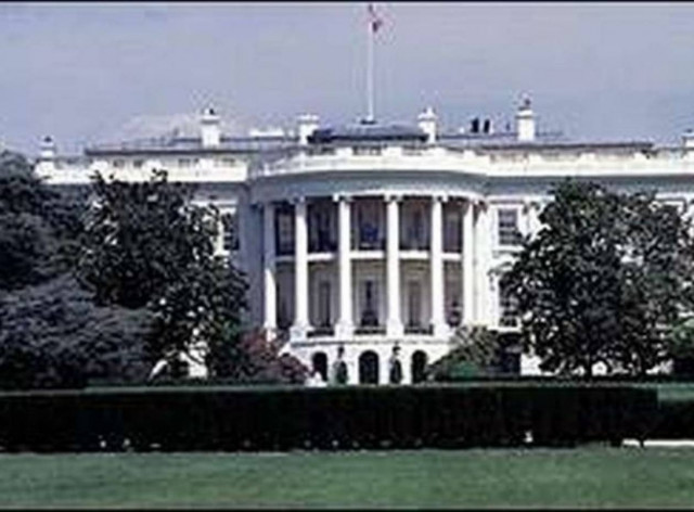 Εκτόξευσαν βόμβα καπνού στο Λευκό Οίκο