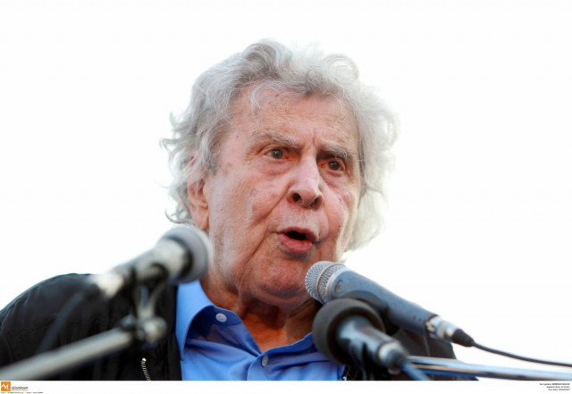 Θεοδωράκης:Tο σύστημα εξουσίας έχει σαπίσει