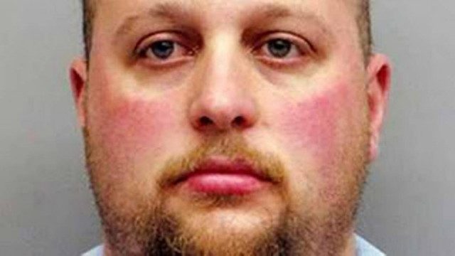 Αποκεφάλισε το 7χρονο παιδί του και πέταξε το κεφάλι του στο δρόμο!