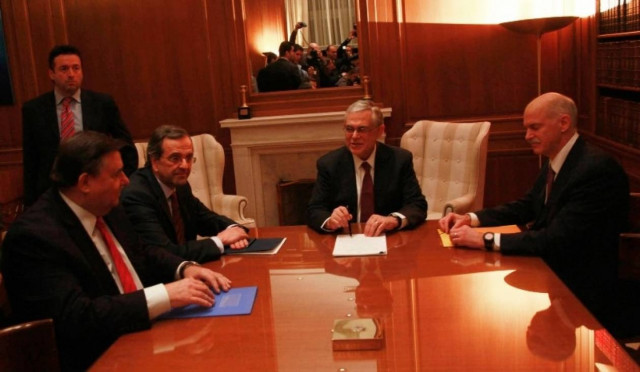 Παπαδήμος: «Οι αρχηγοί επιβεβαίωσαν την πλήρη στήριξη της κυβέρνησης»