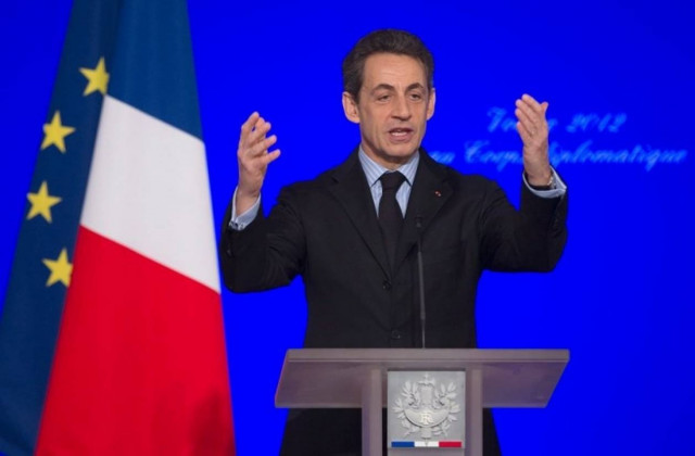 Σαρκοζί: «Όχι» σε στρατιωτική επέμβαση στο Ιράν