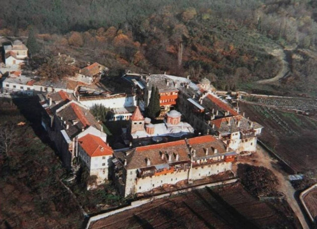 «Ιερές» μπίζνες αξίας 2 εκατ. ευρώ