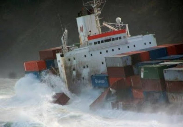 Προσάραξε πλοίο κοντά στις Ολλανδικές ακτές