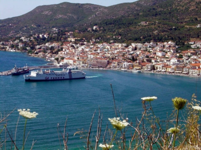 Ακτοπλοϊκή σύνδεση με τα Δωδεκάνησα ζητά η Σάμος