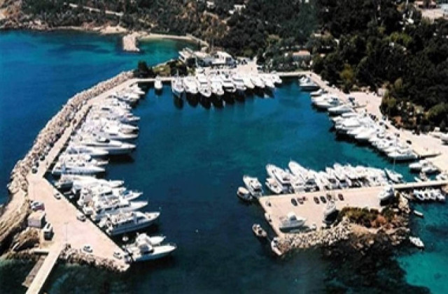 Σε Τούρκο κροίσο μαρίνες της Ελλάδας