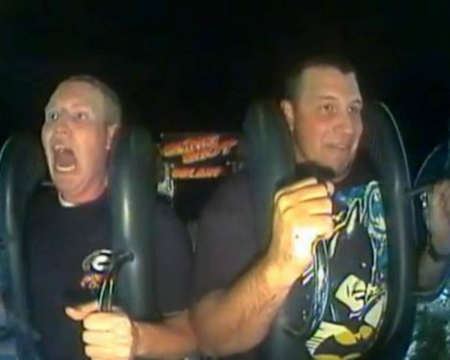 Αυτός δεν πέρασε καλά στο λούνα παρκ!