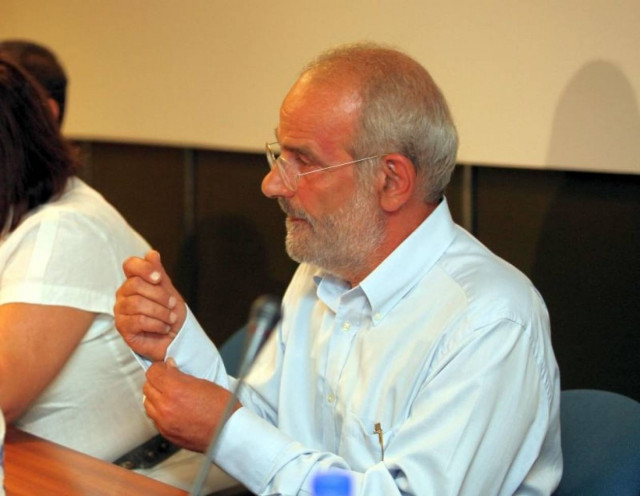 Α. Αλαβάνος: «Εδώ και τώρα συνολική παύση πληρωμών»