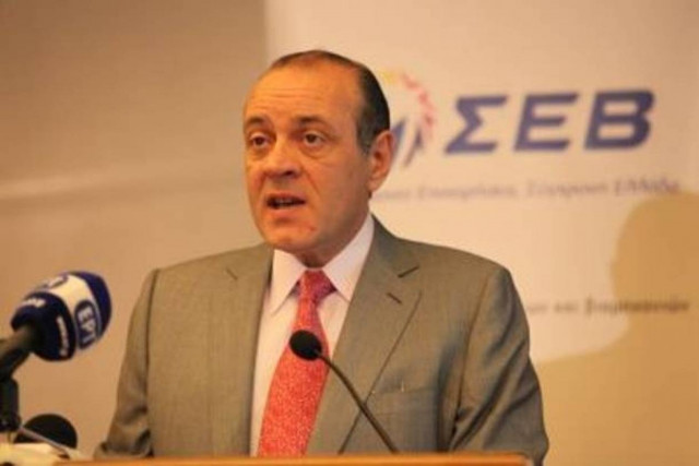 ΣΕΒ: «Ναι» στο πάγωμα…όχι στο «κούρεμα» των μισθών