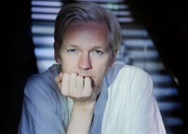 Tηλεοπτική εκπομπή θα παρουσιάζει ο Τζούλιαν Ασάνζ