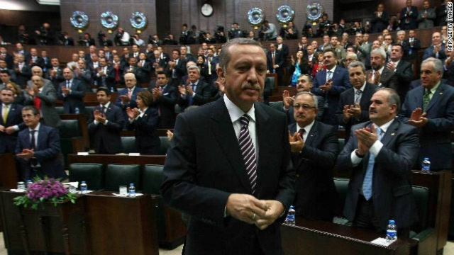 Γενοκτονίες: Αντιδρά η Άγκυρα για το νέο νομοσχέδιο της Γαλλίας