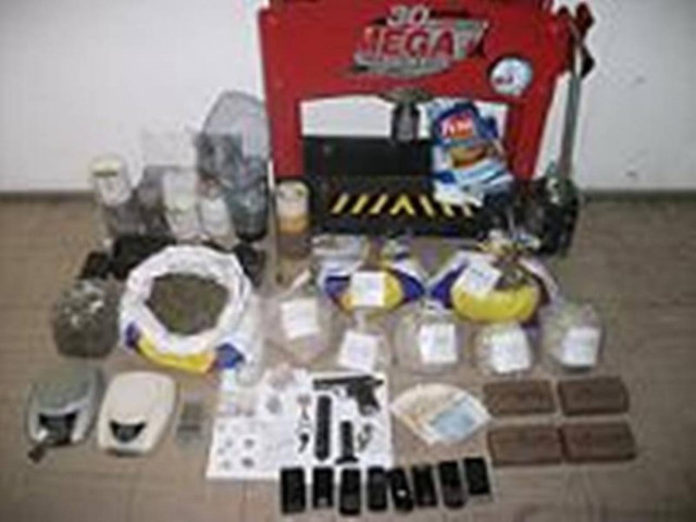 Είχαν εργαστήρι ναρκωτικών στο Νέο Κόσμο