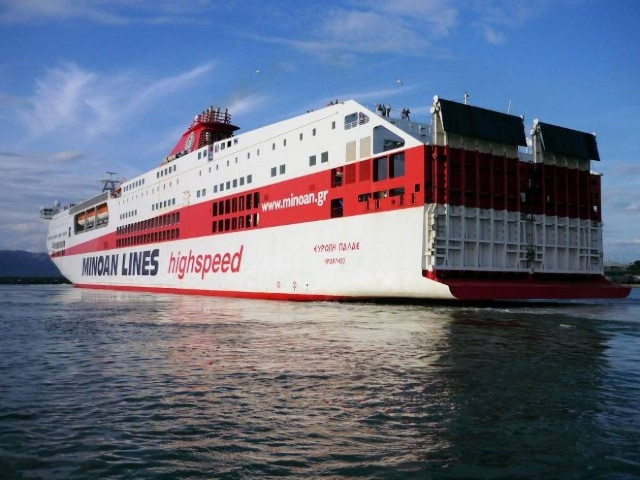 Έκτακτη στάση στην Κέρκυρα για ασθενή