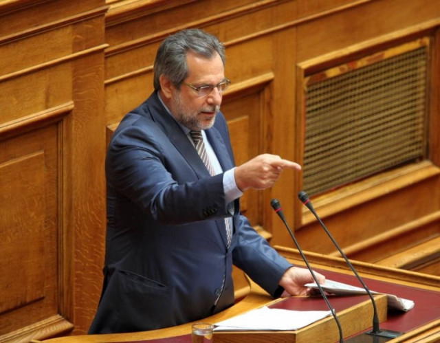 Ανοιχτή η υποψηφιότητα Παπουτσή για την ηγεσία του ΠΑΣΟΚ