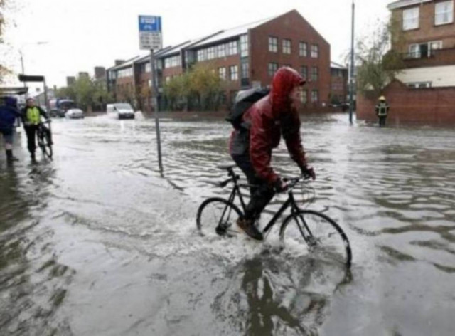 Σφοδρή κακοκαιρία θα πλήξει  τη Βρετανία
