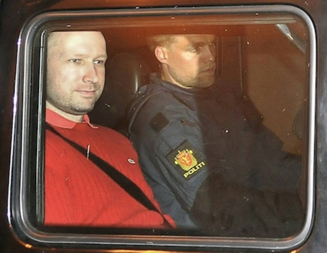 Ο Μπρέιβικ έκανε best seller τη Βίβλο