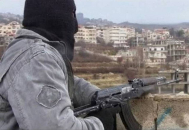 O στρατός ανακτά τον έλεγχο προαστίων της Δαμασκού