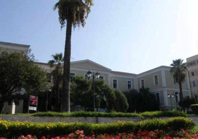 Διαμαρτυρία στο Πνευματικό Κέντρο για τους άστεγους