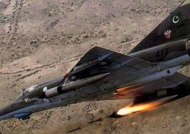 Πολύνεκρη αεροπορική επιδρομή στο Πακιστάν