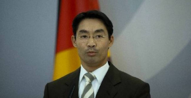 Στην γραμμή Σόιμπλε ο Ρέσλερ για το Ελληνικό κούρεμα