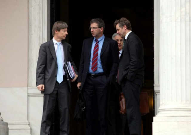 Νέα συνάντηση Παπαδήμου - τρόικας