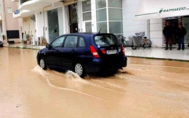 Επί ποδός η Πυροσβεστική Υπηρεσία του Βόλου