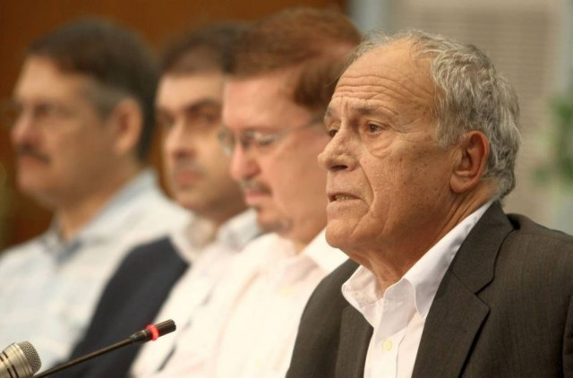 Άρμα Πολιτών: Δεν καταρρέει η χώρα, καταρρέει το καθεστώς τους