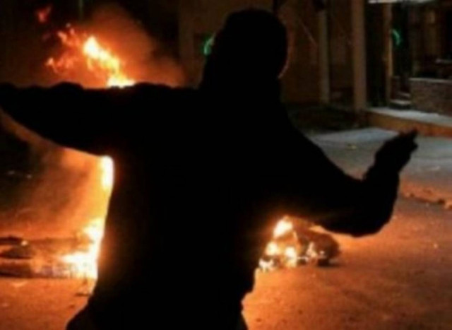 Επιτέθηκαν σε σύνδεσμο του Άρη στις Συκιές