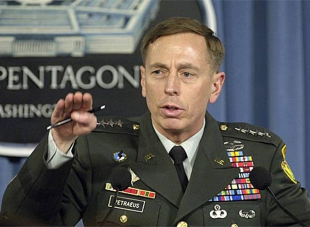 Στη Νότια Κορέα ο επικεφαλής της CIA Πετρέους