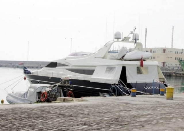 Τέσσερα σκάφη βυθίστηκαν στην Καλαμάτα