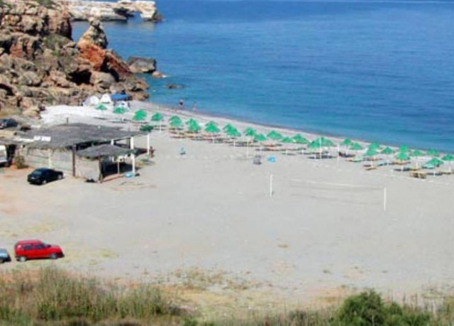 Ακατάλληλη για τους λουόμενους η παραλία του Γεροπόταμου…