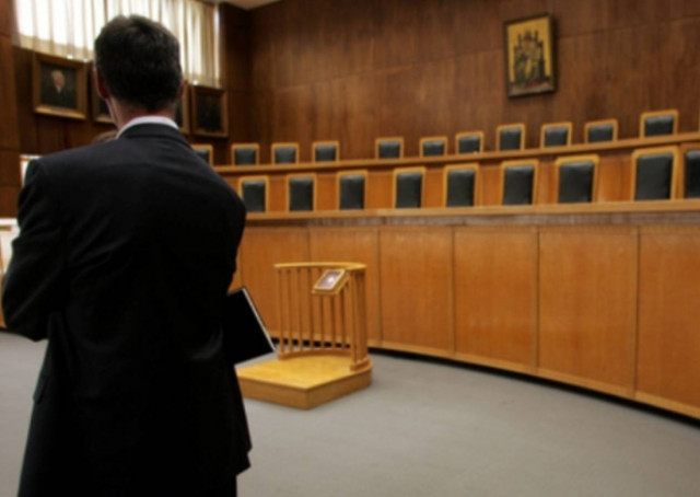 Tριήμερη αποχή των  δικηγόρων από τις 13/2