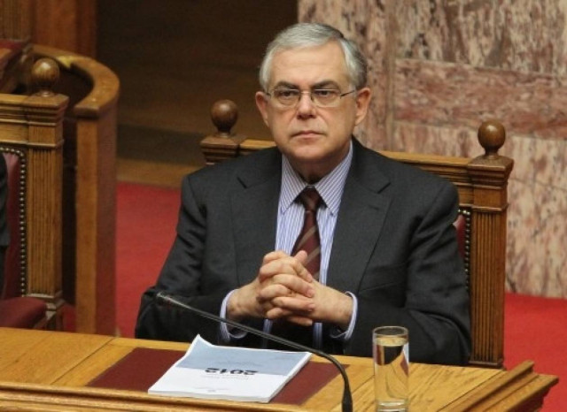 Στις Βρυξέλλες εύχονται να συνεχίσει ο Παπαδήμος