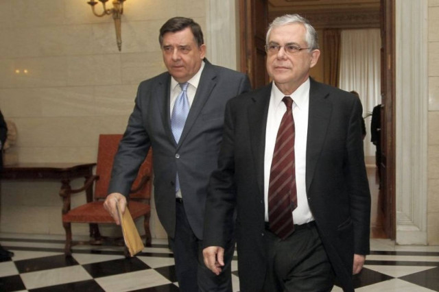 «Καμία επικοινωνία Καρατζαφέρη-Μαξίμου για τη συμφωνία»