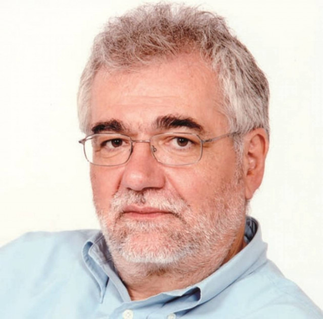 Στασινός στο newsbomb.gr: Διαφωνώ αλλά παραμένω στο ΠΑΣΟΚ