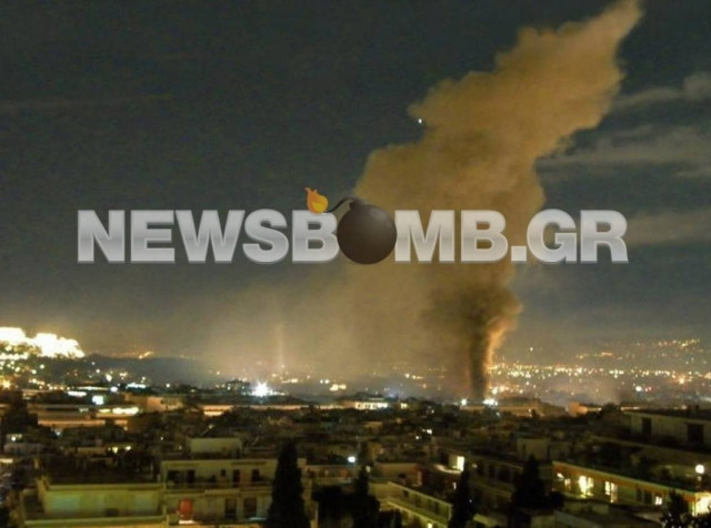 ΚΑΙΓΕΤΑΙ η Αθήνα