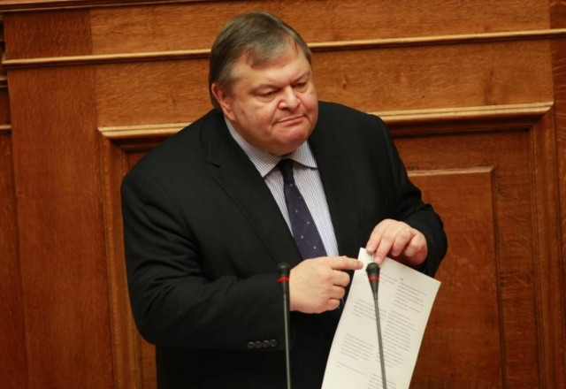 Οι 15 λόγοι του Βενιζέλου για να ψηφιστεί το νέο Μνημόνιο