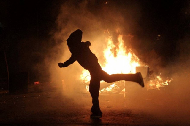 Εμπρησμός και σε άλλη τράπεζα