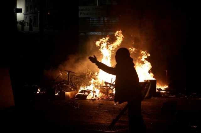 Επεισόδια και στο Βόλο