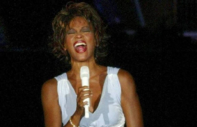 «Έσβησε» η Γουίτνεϊ Χιούστον