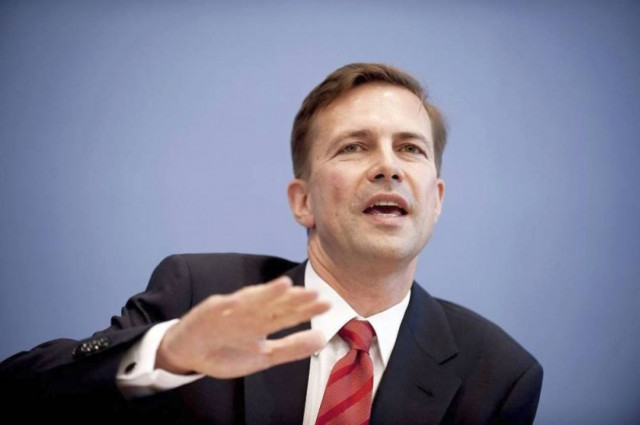 Ζάιμπερτ: Θέλουμε να βοηθήσουμε την Ελλάδα εντός ευρώ